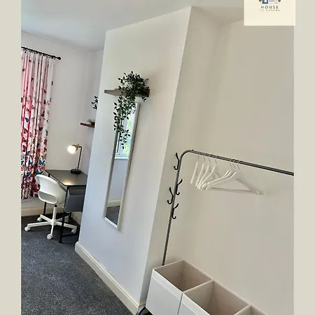 Leeds Carnival Comfort 4br House * ليدز