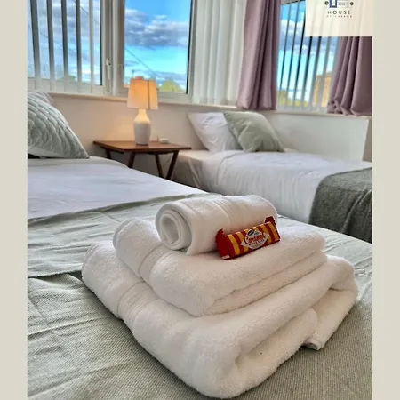 شقة Leeds Carnival Comfort 4br House ليدز